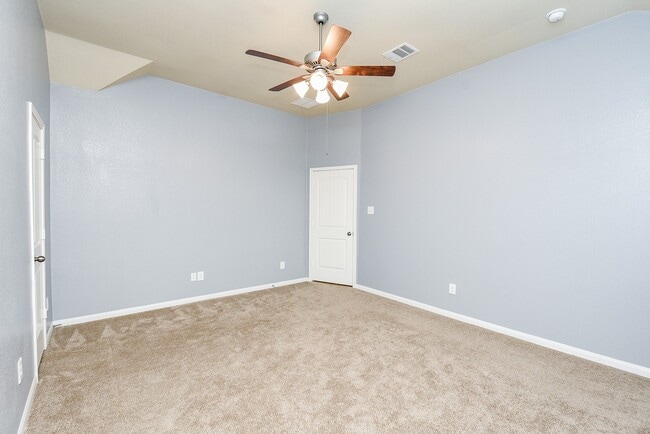 Building Photo - 2826 Whitman Dr
