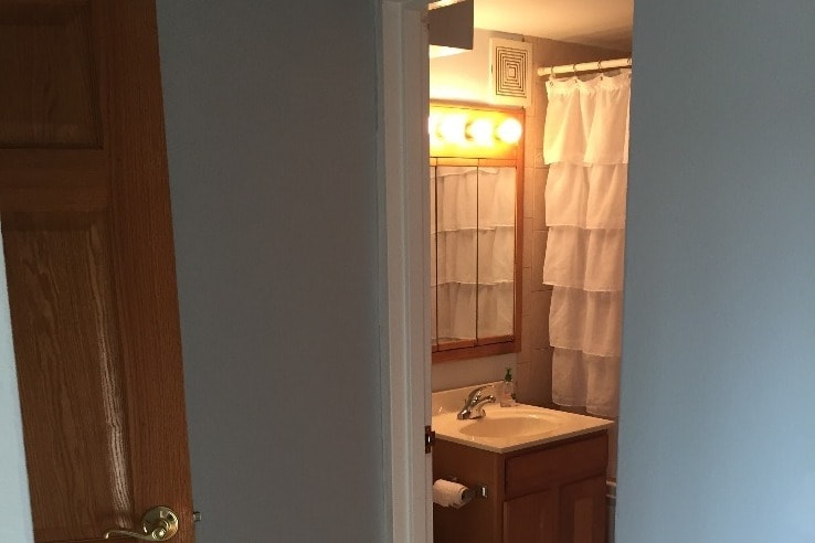 Building Photo - 5586 S Archer Ave