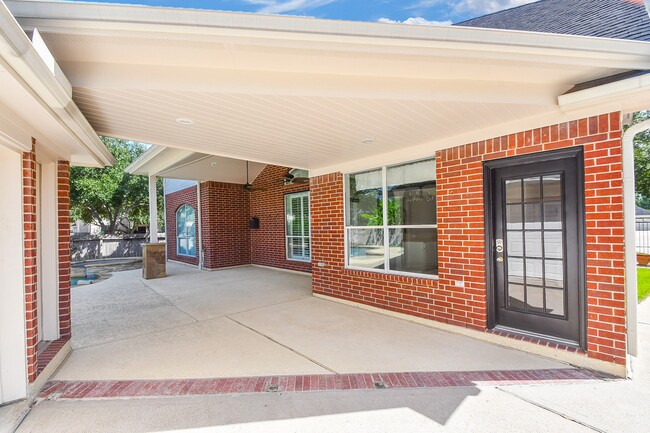 Building Photo - 22402 Caroline Chase Ct