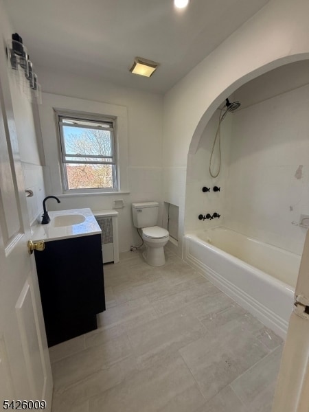 Building Photo - 1580 Summit Ave