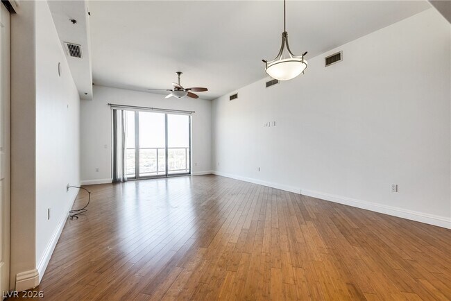 Building Photo - 8255 S Las Vegas Blvd