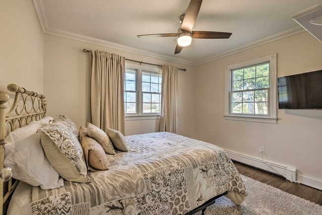 Building Photo - 500 Blossom Bend