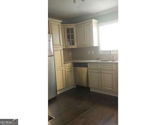 Building Photo - 2076 Panola Rd