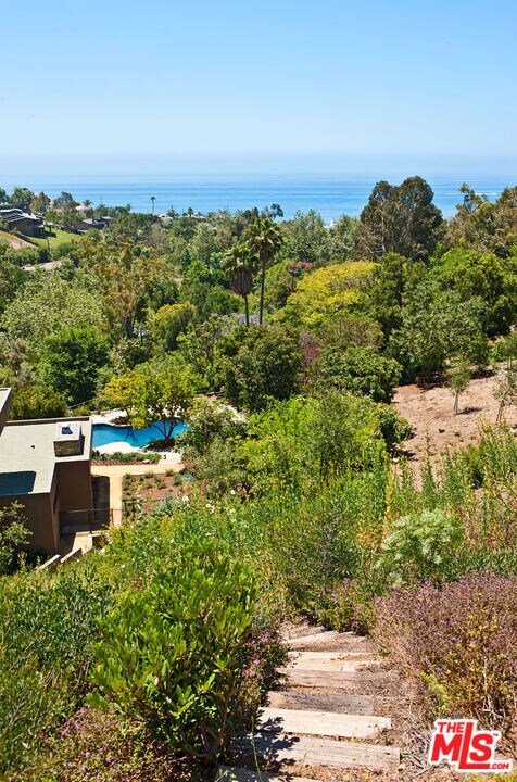 Building Photo - 6228 Sycamore Meadows Dr