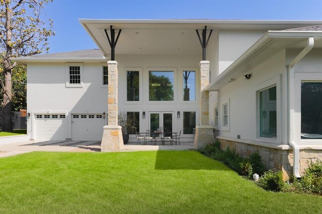 Building Photo - 2500 Keating Ln