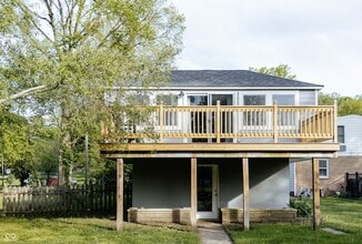 Building Photo - 15510 Martha St