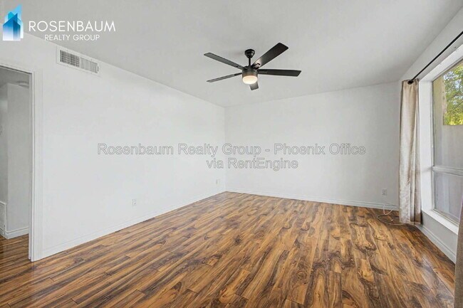 Building Photo - 5135 N 10th St