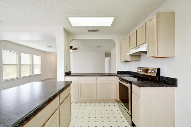 Building Photo - Beautiful 3-Bedroom Home in Northeast San Antonio