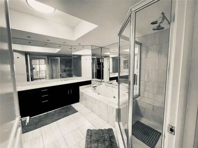 Building Photo - 21205 Yacht Club Dr
