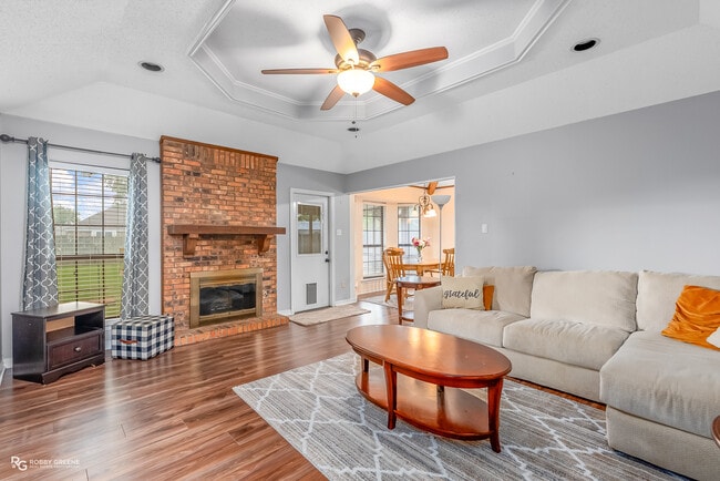 Building Photo - 5709 Bluebonnett Dr