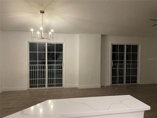 Building Photo - 6741 Breezy Palm Dr