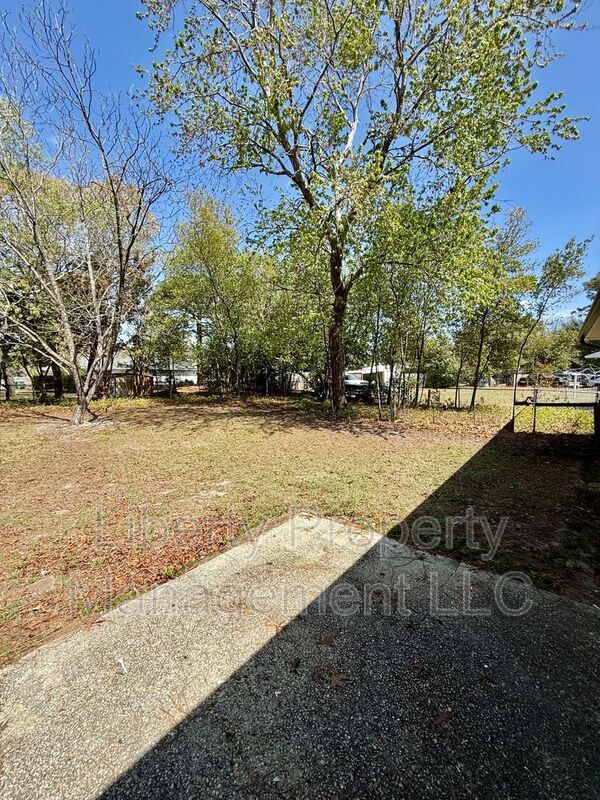 Building Photo - 5929 Spinner Rd