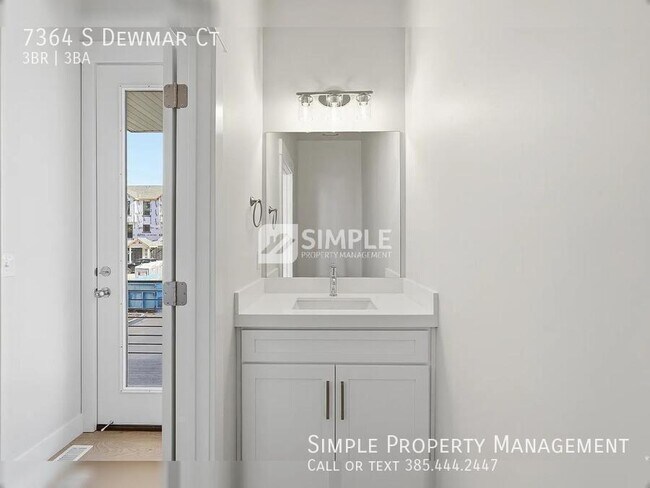 Building Photo - 7364 S Dewmar Ct