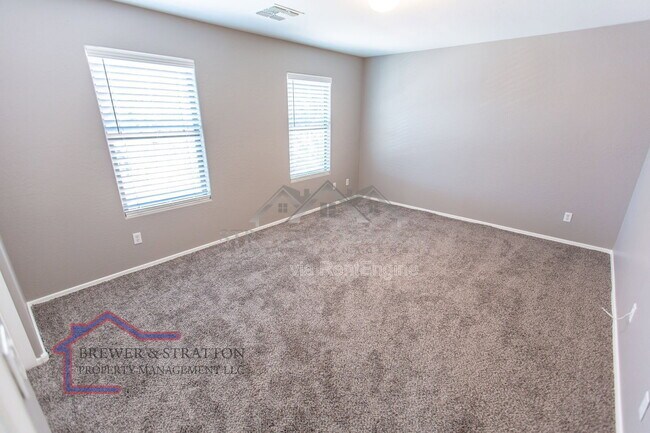 Building Photo - 6427 S 71st Dr