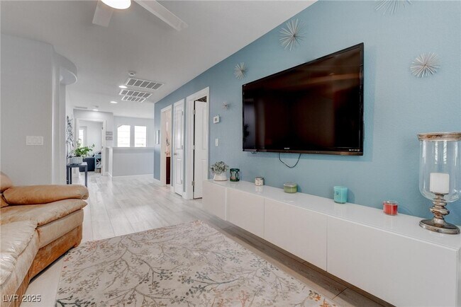 Building Photo - 10597 Cloud Whisper Dr