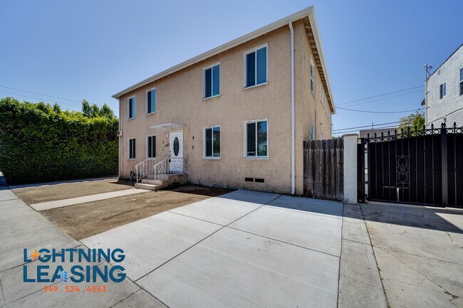 Building Photo - 1363 1/2 Hauser Blvd-1D