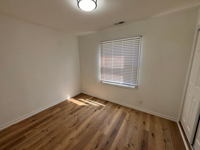 Building Photo - 1311 Loral Ave
