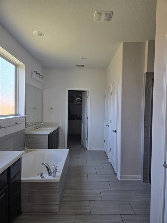 Building Photo - 2500 Portici Pass