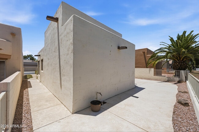 Building Photo - 17229 N Zuni Trail