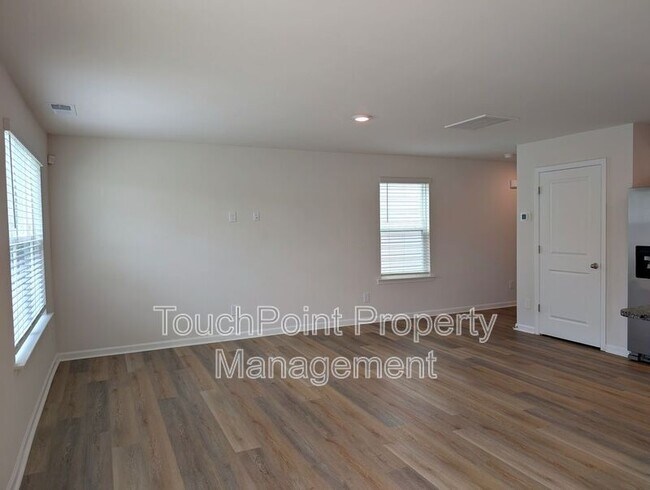 Building Photo - 5131 Hyrule Dr