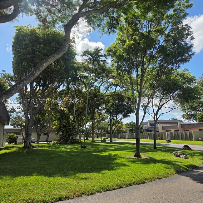 Building Photo - 7412 SW 105th Pl