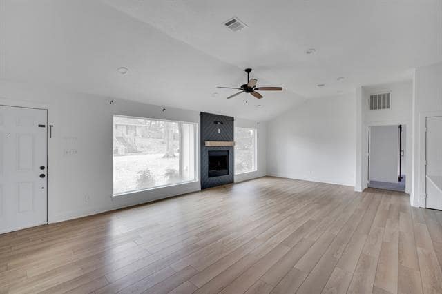 Building Photo - 3301 Yellowstone Dr