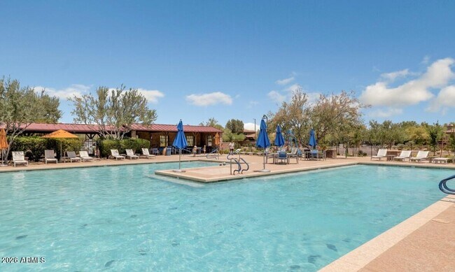 Building Photo - 2034 W Sleepy Ranch Rd