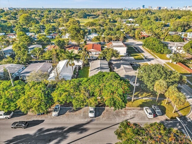 Building Photo - 2193 NE 172nd St