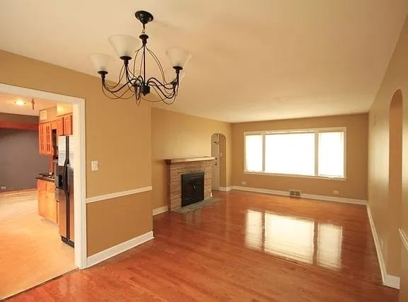 Living Room - 587 Princeton St