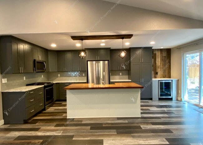 Building Photo - Updated Gem Near the River Trail – Minutes...