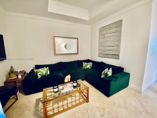 Building Photo - 799 Crandon Blvd