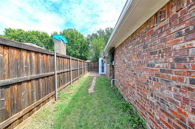 Building Photo - 5021 Andover Dr