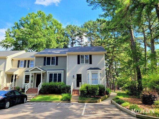 Building Photo - 5622 Darrow Dr