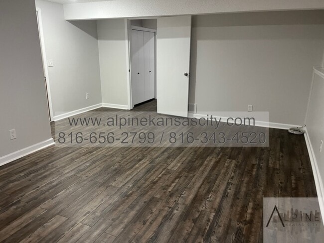 Building Photo - 2 Units Available Across from Congress Mid...