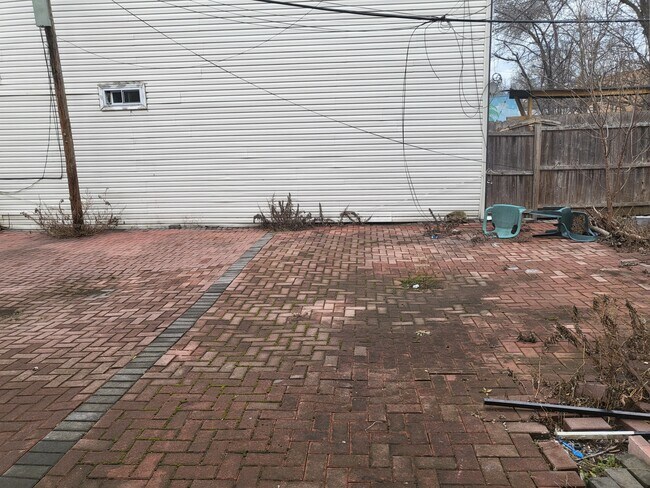 Building Photo - 1251 St Marks Ave
