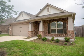 Building Photo - Beautiful One Level 3 BR / 2 BA Home for R...