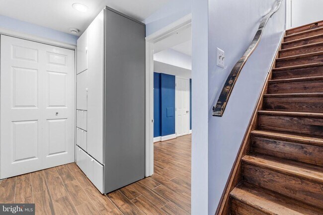 Building Photo - 6410 Blarney Stone Ct