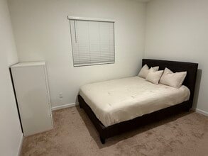 Building Photo - 8073 Bossa Nova Way