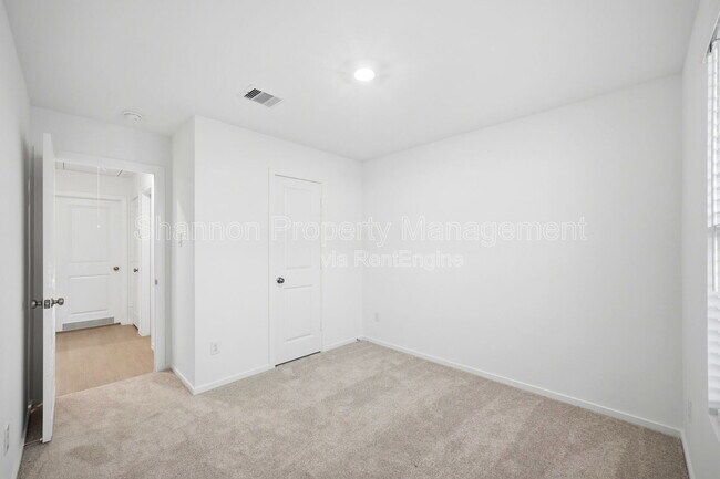 Building Photo - 25585 Rose Creek Dr