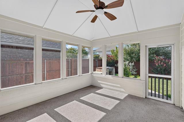 Building Photo - 307 Highland Ridge Dr