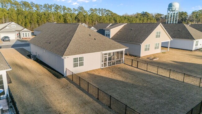 Building Photo - 5016 Cinnamon Run