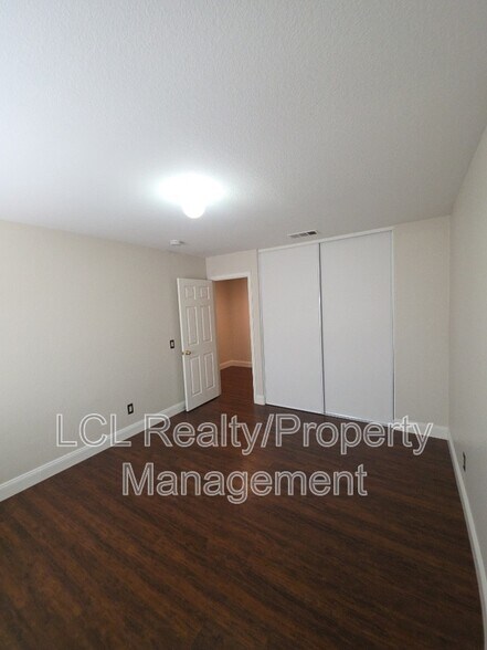 Building Photo - 25025 Clover Creek Ln