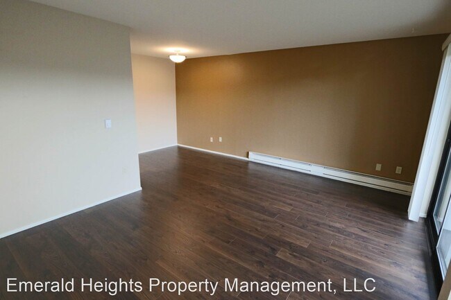 Building Photo - 2820 15th Ave W