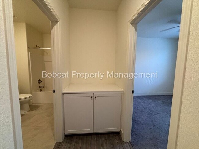 Building Photo - 1097 Dapple Dr