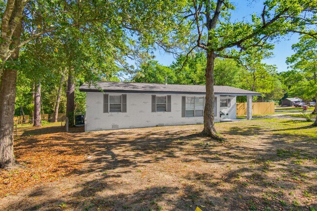 Building Photo - 1095 Texas Pkwy