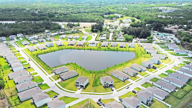 Building Photo - 5929 SE Sky Blue Cir