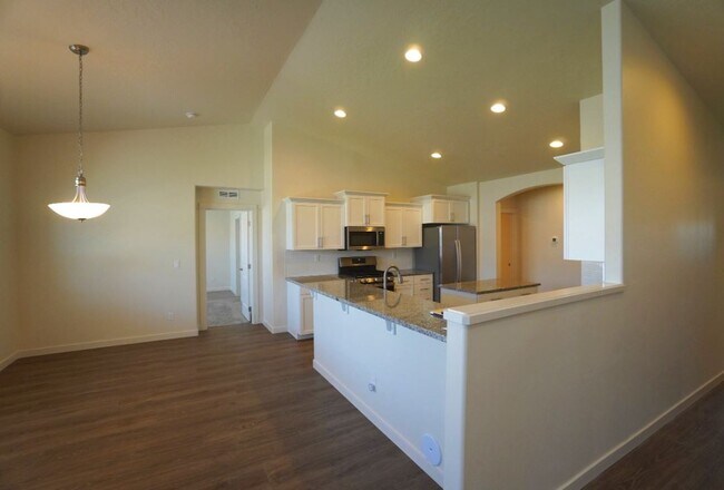 Building Photo - 3551 N Tansy Pl