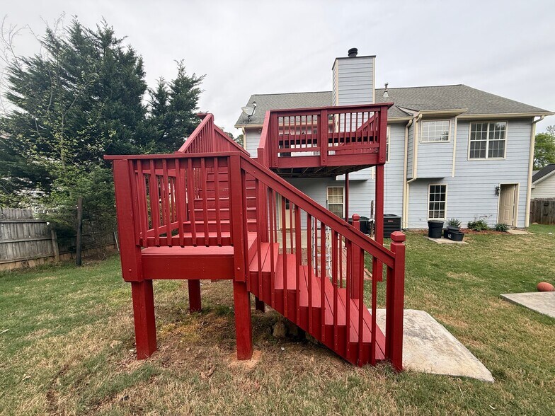 Building Photo - 5600 Sugar Crossing Dr