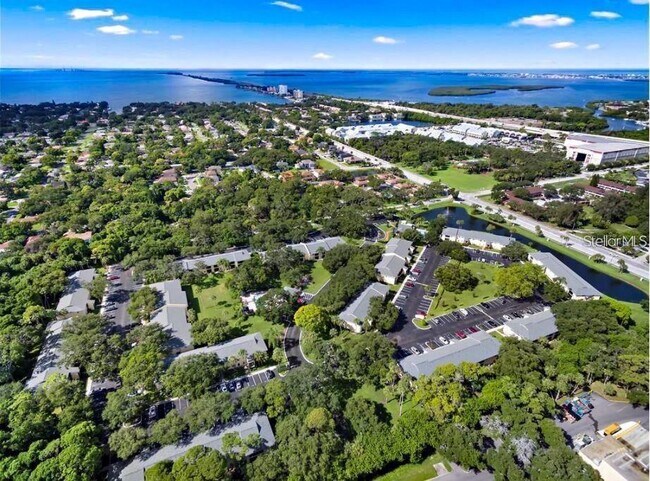 Building Photo - 3001 58th Ave S