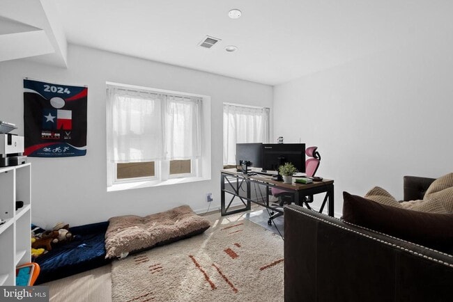 Building Photo - 1226 Gerritt St